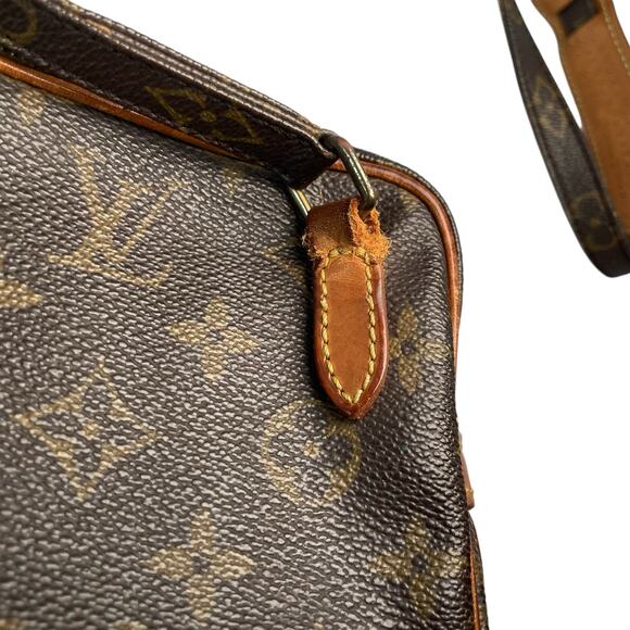 Authentic Louis Vuitton Pochette Marly Crossbody Purse - Picture 9 of 14